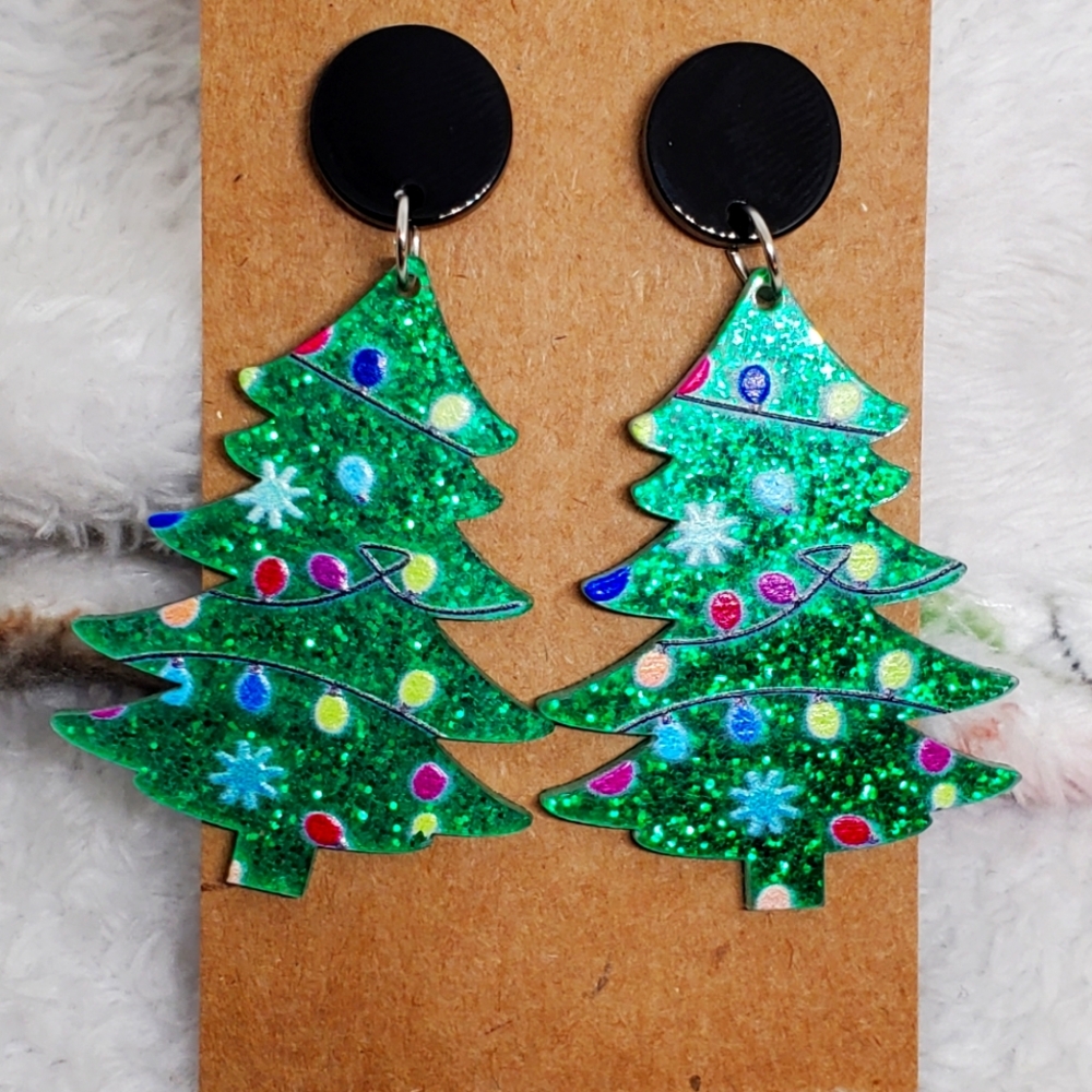 7/$10 Christmas Tree Earrings, New